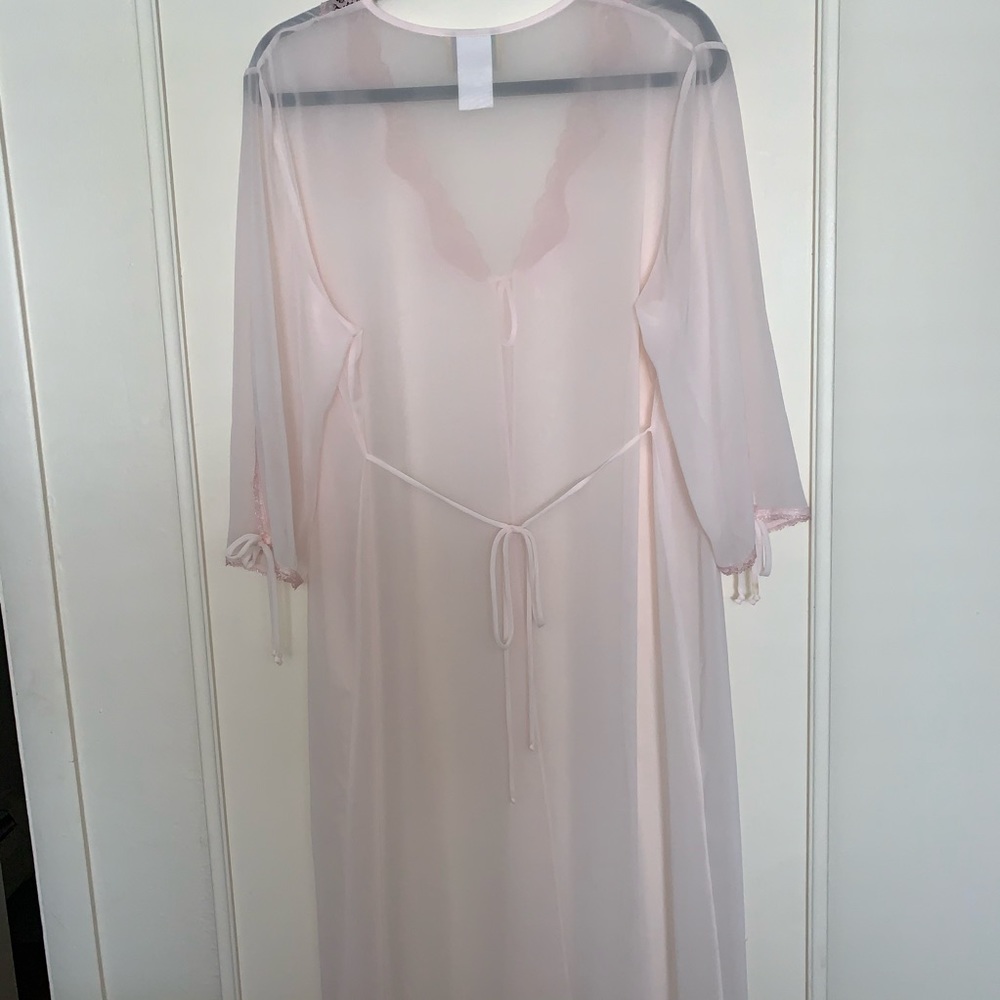 Expressions by California Dynasty Intimate Robe - Picture 7 of 8